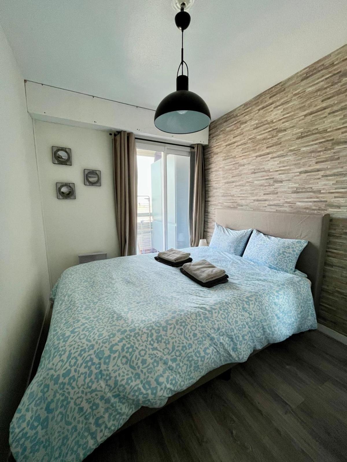 Appartement vue mer et marina, Loggia - Parking Courseulles-sur-Mer Bagian luar foto