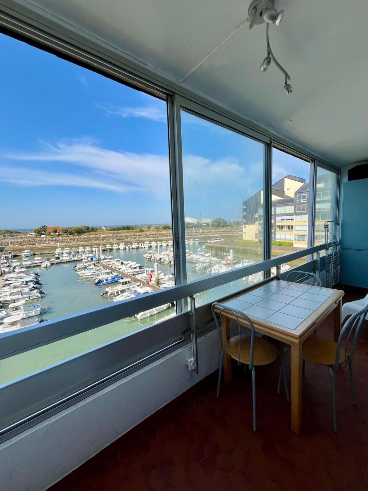 Appartement vue mer et marina, Loggia - Parking Courseulles-sur-Mer Bagian luar foto