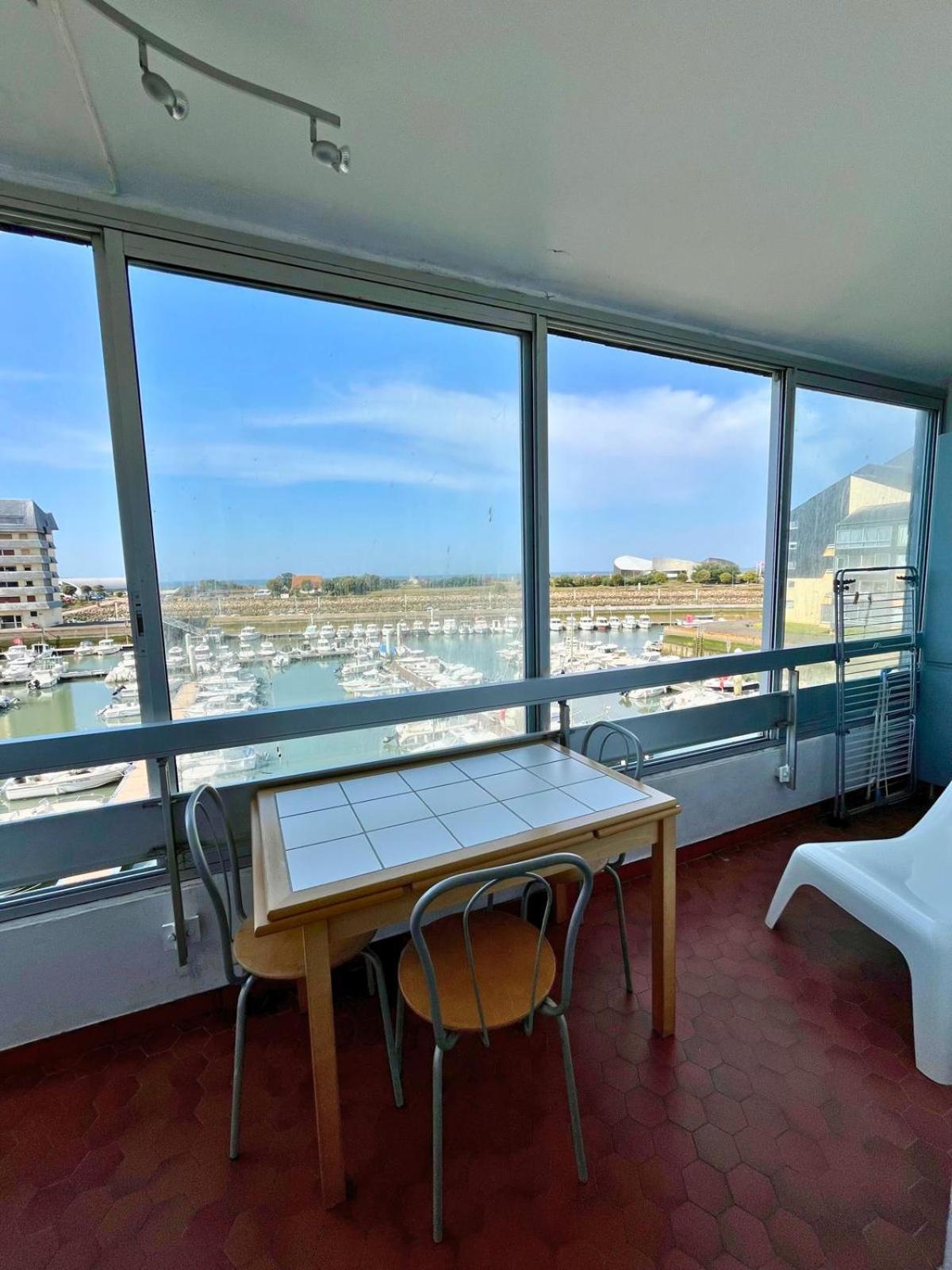 Appartement vue mer et marina, Loggia - Parking Courseulles-sur-Mer Bagian luar foto
